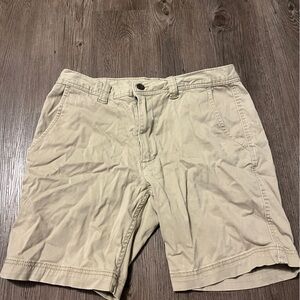 St. John's Bay Men's Tan Cargo Shorts